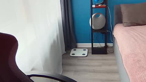 hot_cap_77 online show from 27, 5, 2026