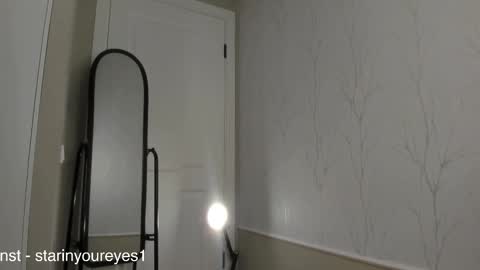 Snapshot of hot_chill__ chatting on 5, 3, 2025 LiluCaroline online show from 5, 3, 2025