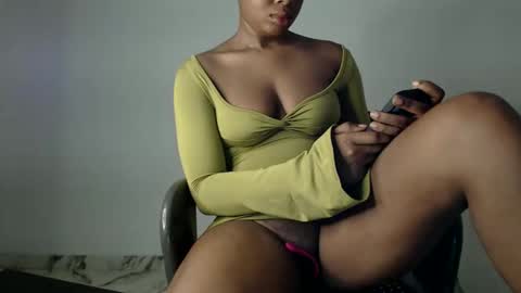 sonia  mis choco online show from 13, 12, 2024