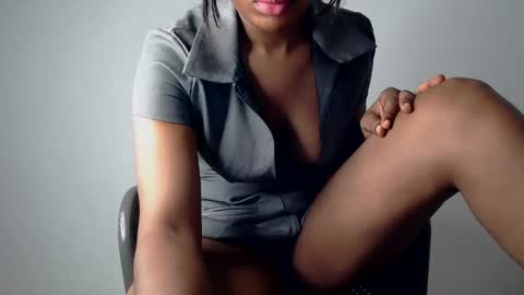 sonia  mis choco online show from 19, 12, 2024