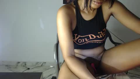 sonia  mis choco online show from 25, 1, 2025