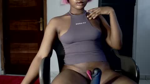 Snapshot of hot_chocoxxxx chatting on 4, 10, 2025 sonia mis choco online show from 4, 10, 2025