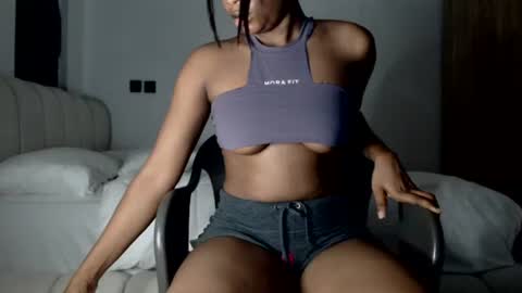 Snapshot of hot_chocoxxxx chatting on 25, 11, 2025 sonia mis choco online show from 25, 11, 2025