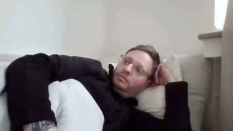 hot_chris1989 online show from 10, 2, 2026