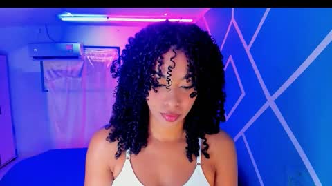 Hot Couple online show from 5, 10, 2025