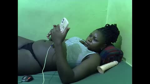 Snapshot of hot_girlly chatting on 18, 12, 2025 hot_girlly online show from 18, 12, 2025