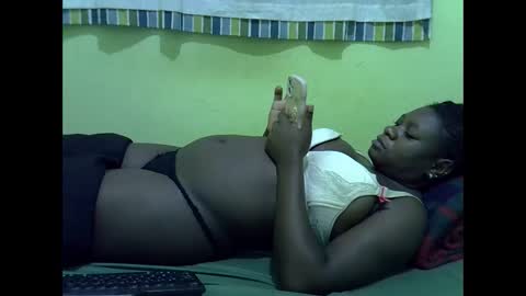 Snapshot of hot_girlly chatting on 14, 2, 2026 hot_girlly online show from 14, 2, 2026