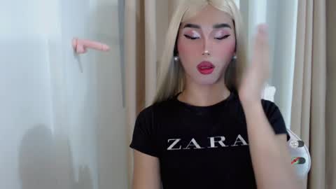 Khianna online show from 28, 6, 2026