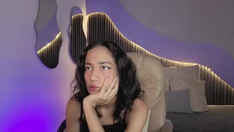 Snapshot of hot_little_bunny chatting on 6, 5, 2026 Alana online show from 6, 5, 2026