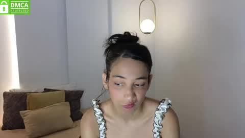 Snapshot of hot_little_bunny chatting on 26, 5, 2026 Alana online show from 26, 5, 2026