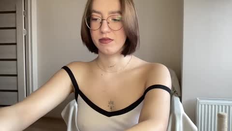 Snapshot of hot_lliinns chatting on 9, 12, 2024 Lina online show from 9, 12, 2024