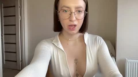 Snapshot of hot_lliinns chatting on 11, 12, 2024 Lina online show from 11, 12, 2024