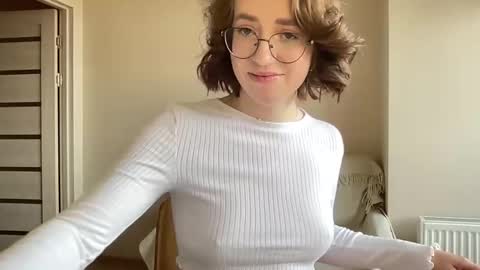 Snapshot of hot_lliinns chatting on 2, 1, 2025 Lina online show from 2, 1, 2025