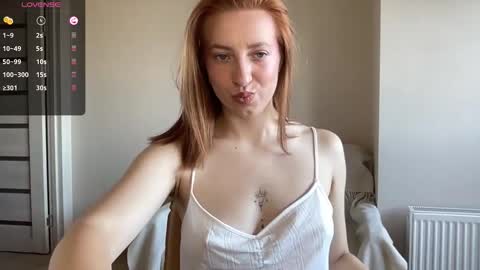 Snapshot of hot_lliinns chatting on 23, 9, 2025 Lina online show from 23, 9, 2025