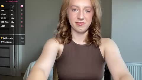 Snapshot of hot_lliinns chatting on 25, 10, 2025 Lina online show from 25, 10, 2025