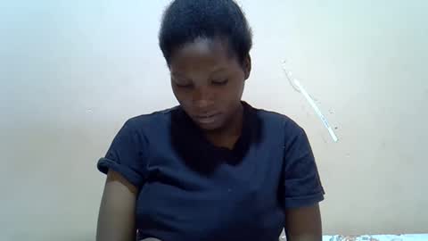 Snapshot of hot_lonnah chatting on 11, 9, 2025 LONNAH online show from 11, 9, 2025