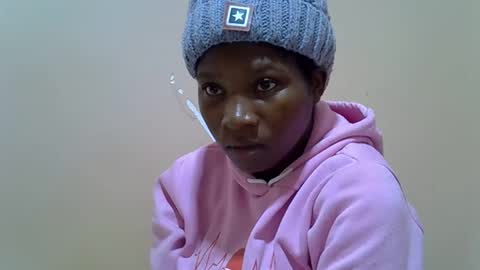 Snapshot of hot_lonnah chatting on 24, 9, 2025 LONNAH online show from 24, 9, 2025