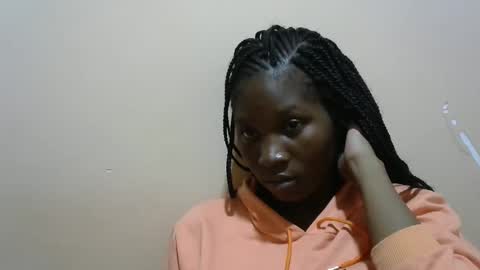 Snapshot of hot_lonnah chatting on 9, 10, 2025 LONNAH online show from 9, 10, 2025