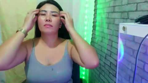 Snapshot of hot_marilou chatting on 8, 4, 2026 hot_marilou online show from 8, 4, 2026