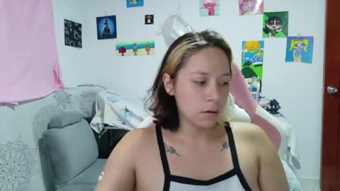 Snapshot of hot_mommymia chatting on 12, 5, 2026 Mia online show from 12, 5, 2026