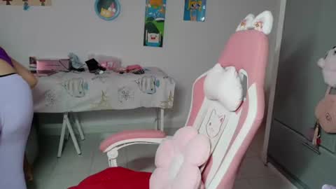 Mia online show from 22, 7, 2026