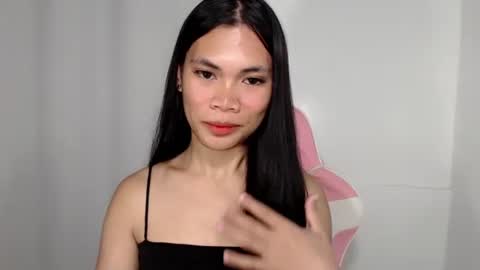 hot_pauline online show from 10, 5, 2026