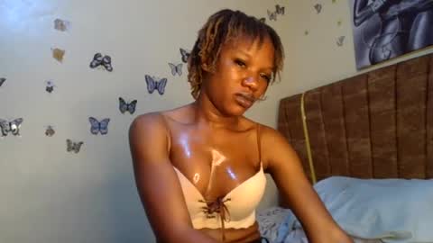 Snapshot of hot_petite100 chatting on 25, 6, 2026 hot petite100 online show from 25, 6, 2026