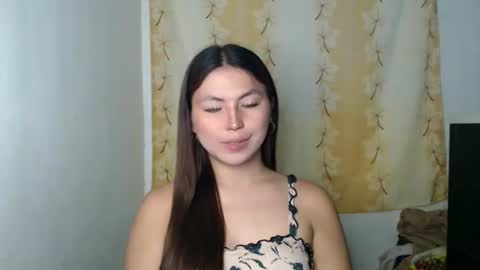 Snapshot of hot_precious_nikki chatting on 4, 4, 2026 Nikki online show from 4, 4, 2026