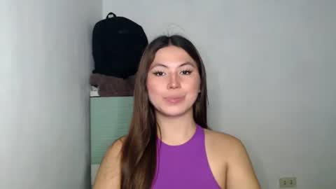 Snapshot of hot_precious_nikki chatting on 15, 4, 2026 Nikki online show from 15, 4, 2026