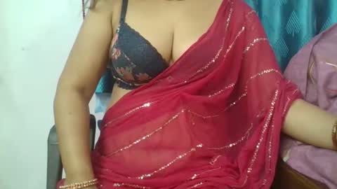 Snapshot of hot_queenn chatting on 10, 4, 2026 kinjal online show from 10, 4, 2026
