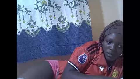 Snapshot of hot_raylah chatting on 20, 12, 2025 RAYLAH online show from 20, 12, 2025