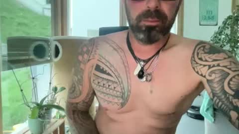Snapshot of hot_sex83 chatting on 3, 10, 2025 letmedoo2 online show from 3, 10, 2025