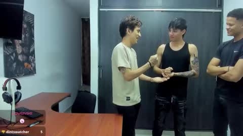 Snapshot of hot_sexmature chatting on 18, 1, 2026 Vanesa Oliver and Andrew online show from 18, 1, 2026