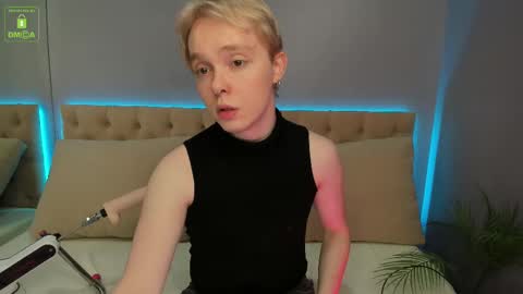 Snapshot of hot_twinkboy chatting on 18, 2, 2025 hot_twinkboy online show from 18, 2, 2025