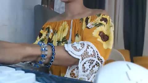 hot_wildminasexy69 online show from 9, 2, 2026