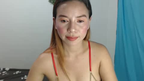 Snapshot of hotasian_pinky chatting on 5, 3, 2025 hotasian_pinky online show from 5, 3, 2025
