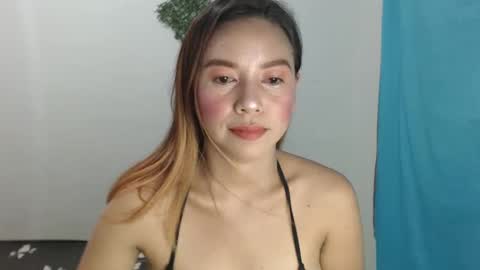 Snapshot of hotasian_pinky chatting on 7, 3, 2025 hotasian_pinky online show from 7, 3, 2025