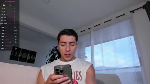 Andrew xdres08 online show from 24, 1, 2025