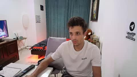 Hotboyshorny online show from 31, 1, 2026