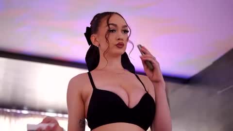 Snapshot of hotbustybabex chatting on 3, 7, 2026 Anais online show from 3, 7, 2026