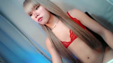 hotchescacummer online show from 18, 1, 2026