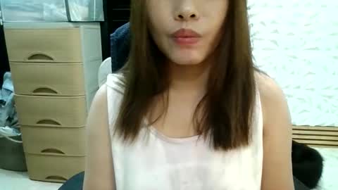 hotchick2099 online show from 28, 3, 2026