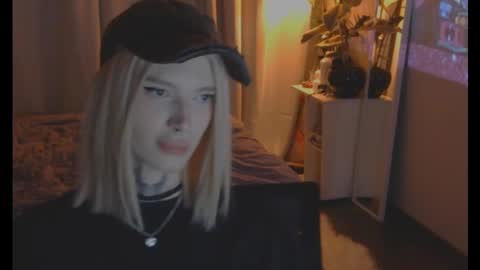 hotchubently online show from 11, 3, 2025