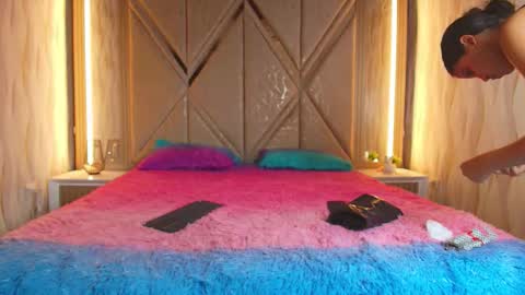 Snapshot of hotcouple_222 chatting on 9, 3, 2026 hotcouple_222 online show from 9, 3, 2026