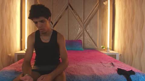 Snapshot of hotcouple_222 chatting on 10, 3, 2026 hotcouple_222 online show from 10, 3, 2026