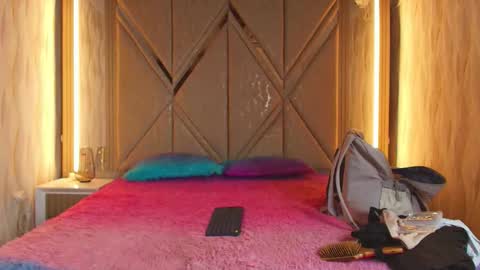 Snapshot of hotcouple_222 chatting on 11, 3, 2026 hotcouple_222 online show from 11, 3, 2026