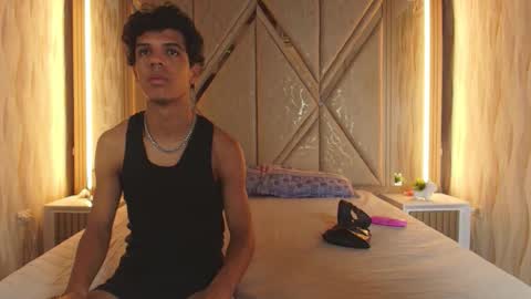 Snapshot of hotcouple_222 chatting on 20, 3, 2026 hotcouple_222 online show from 20, 3, 2026