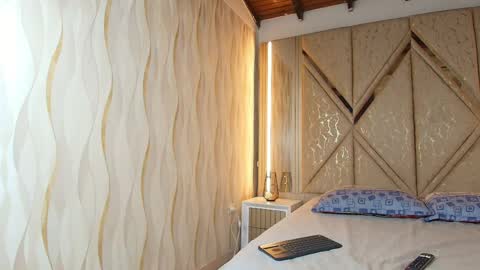 Snapshot of hotcouple_222 chatting on 6, 4, 2026 hotcouple_222 online show from 6, 4, 2026