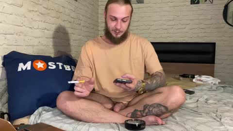 Snapshot of hotcoupleee2020 chatting on 7, 12, 2024 YounHotCouple online show from 7, 12, 2024