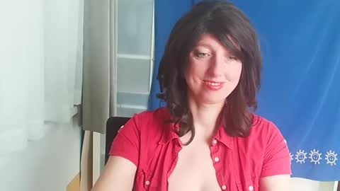 Hot Destany online show from 8, 1, 2025